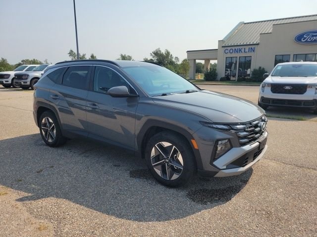 Used 2025 Gray Hyundai SEL image 19