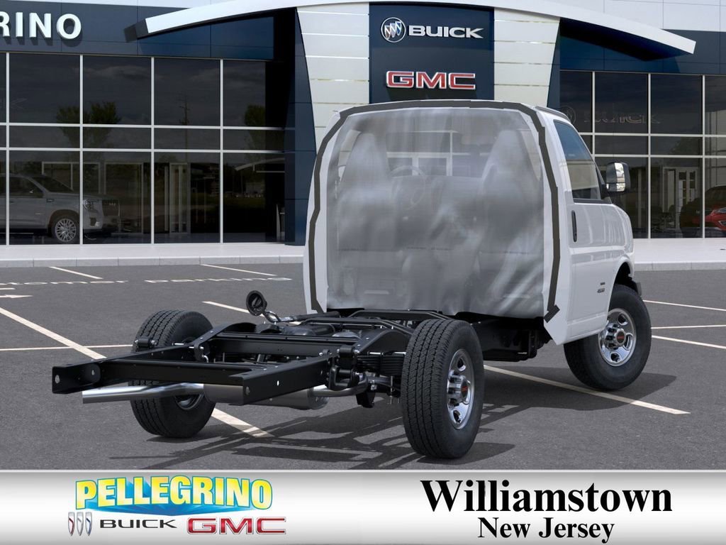 New 2025 Summit White GMC 1WT image 4