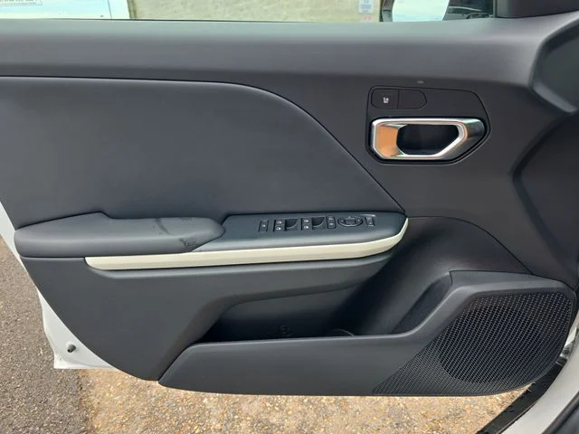 New 2026 Snow White Pearl Kia GT-Line image 8
