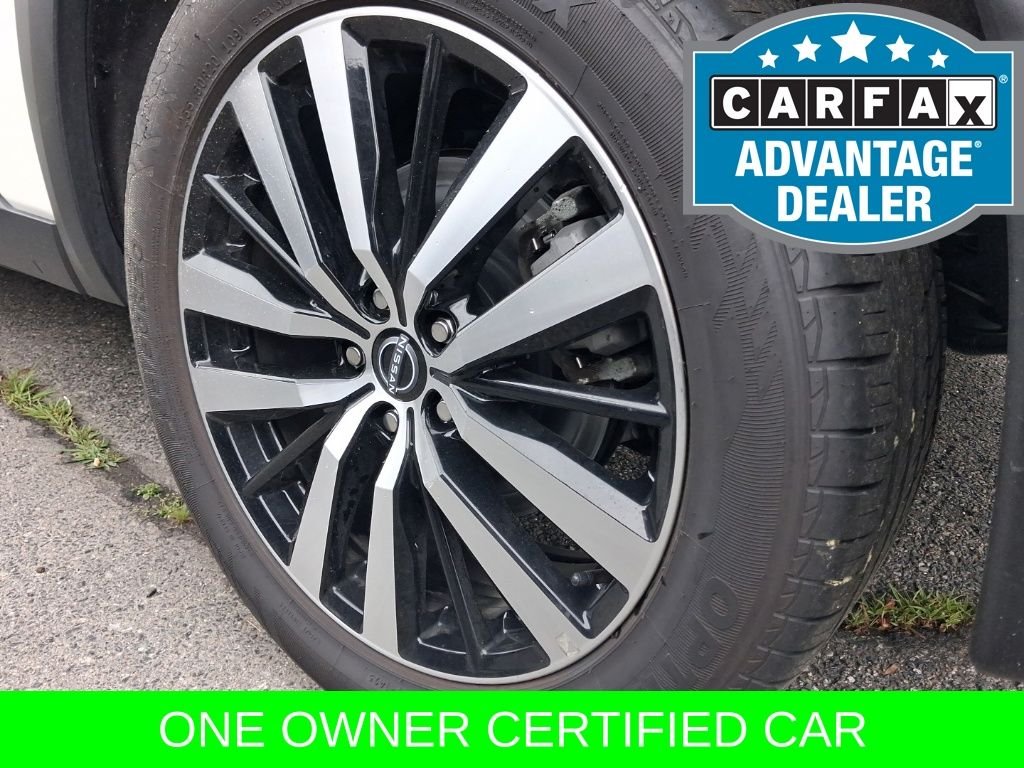 Used 2023 White Nissan Platinum image 12