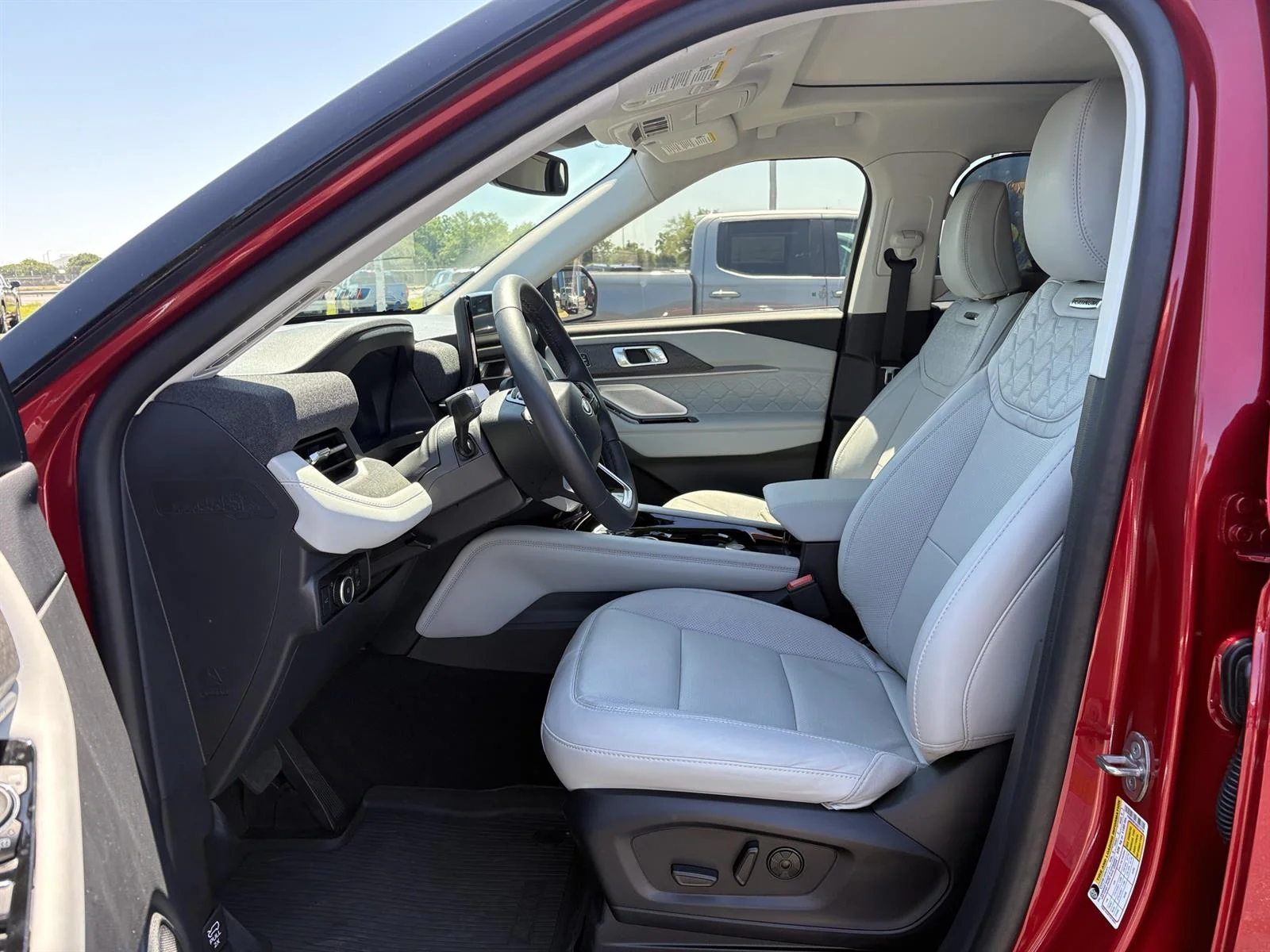 Used 2025 Red Ford Platinum image 17