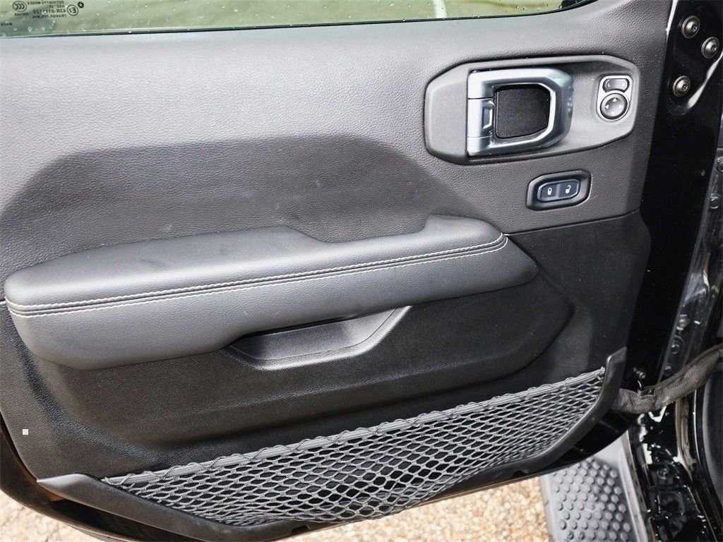 2023 Jeep Wrangler 4-Door Sahara - Photo 16