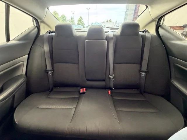 Used 2025 White Nissan 2.5 SV image 27
