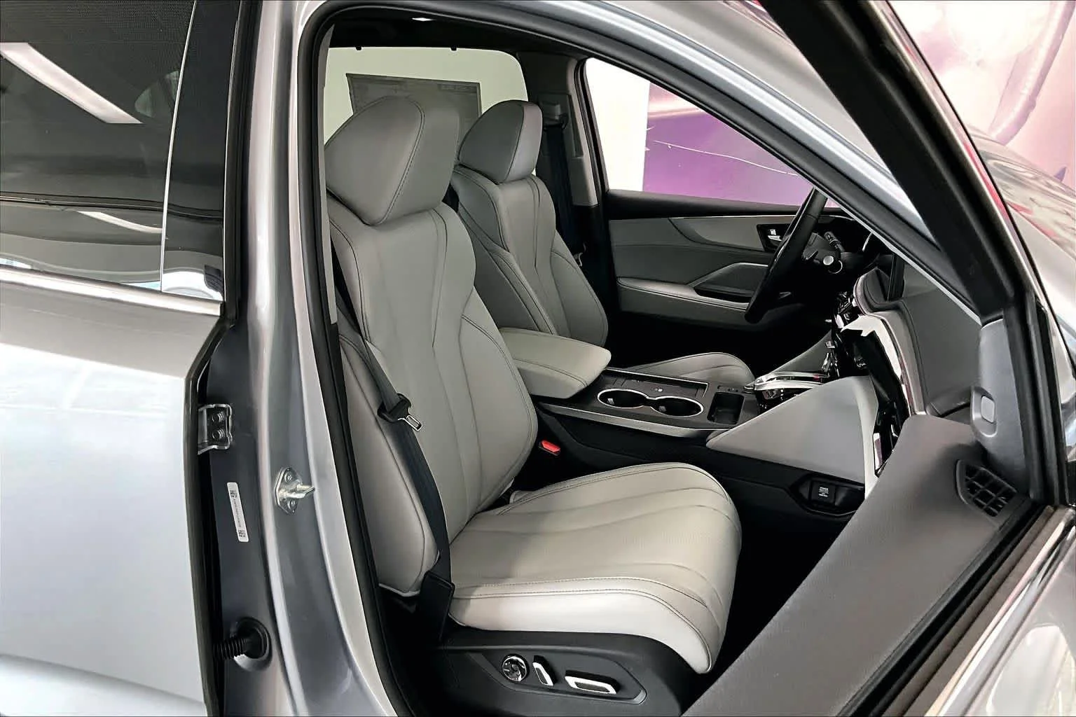 New 2026 Solar Silver Metallic Acura w/Technology Package image 13