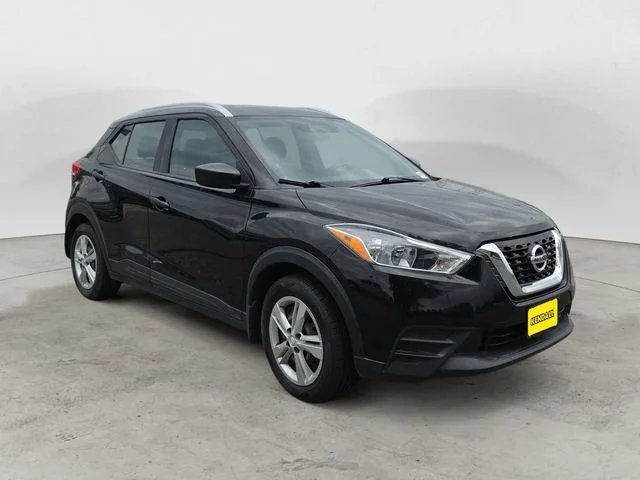 Used 2019 Super Black Nissan S image 3