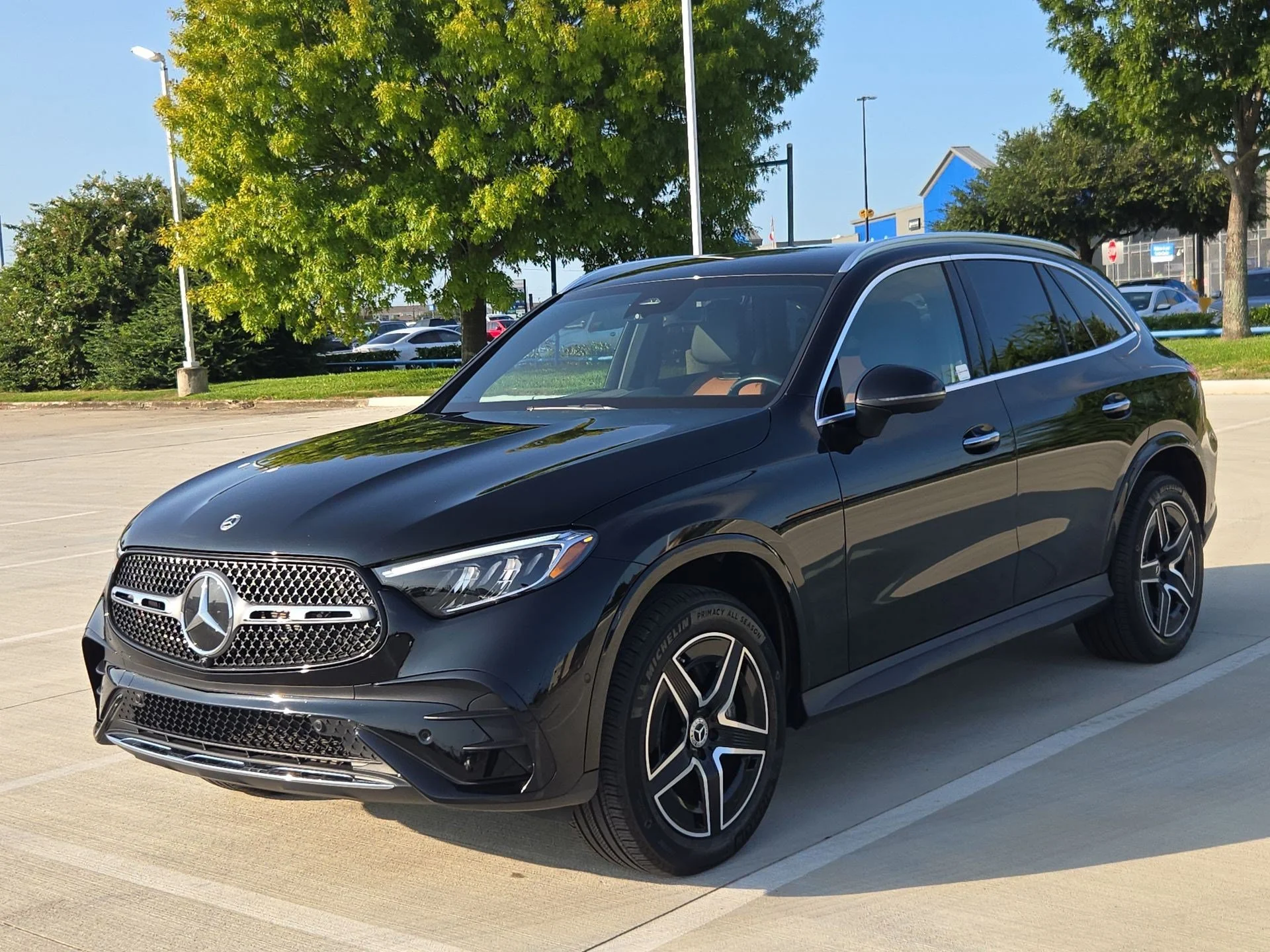 Used 2025 Black Mercedes-Benz GLC 300 image 7