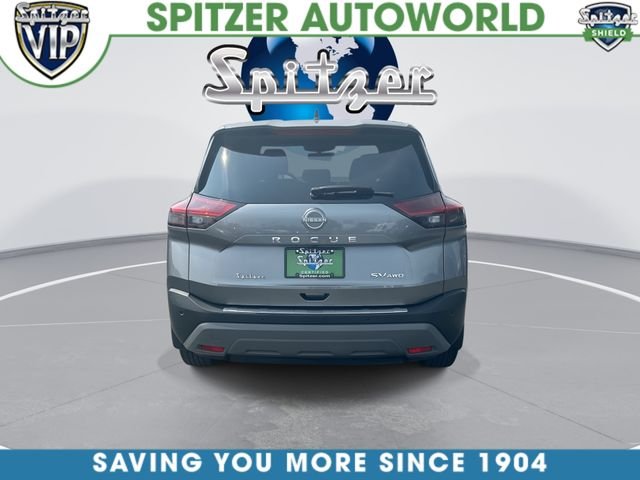 Used 2023 Gray Nissan SV image 8