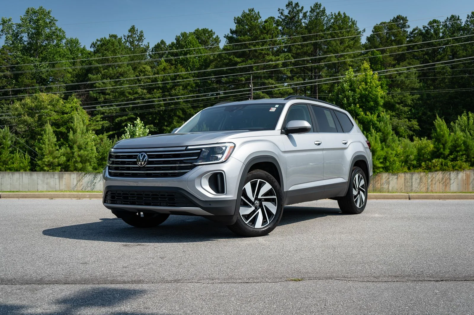 2026 Volkswagen Atlas SE w/Tech