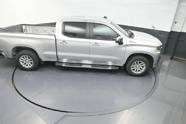 Used 2020 Silver Chevrolet LT image 30