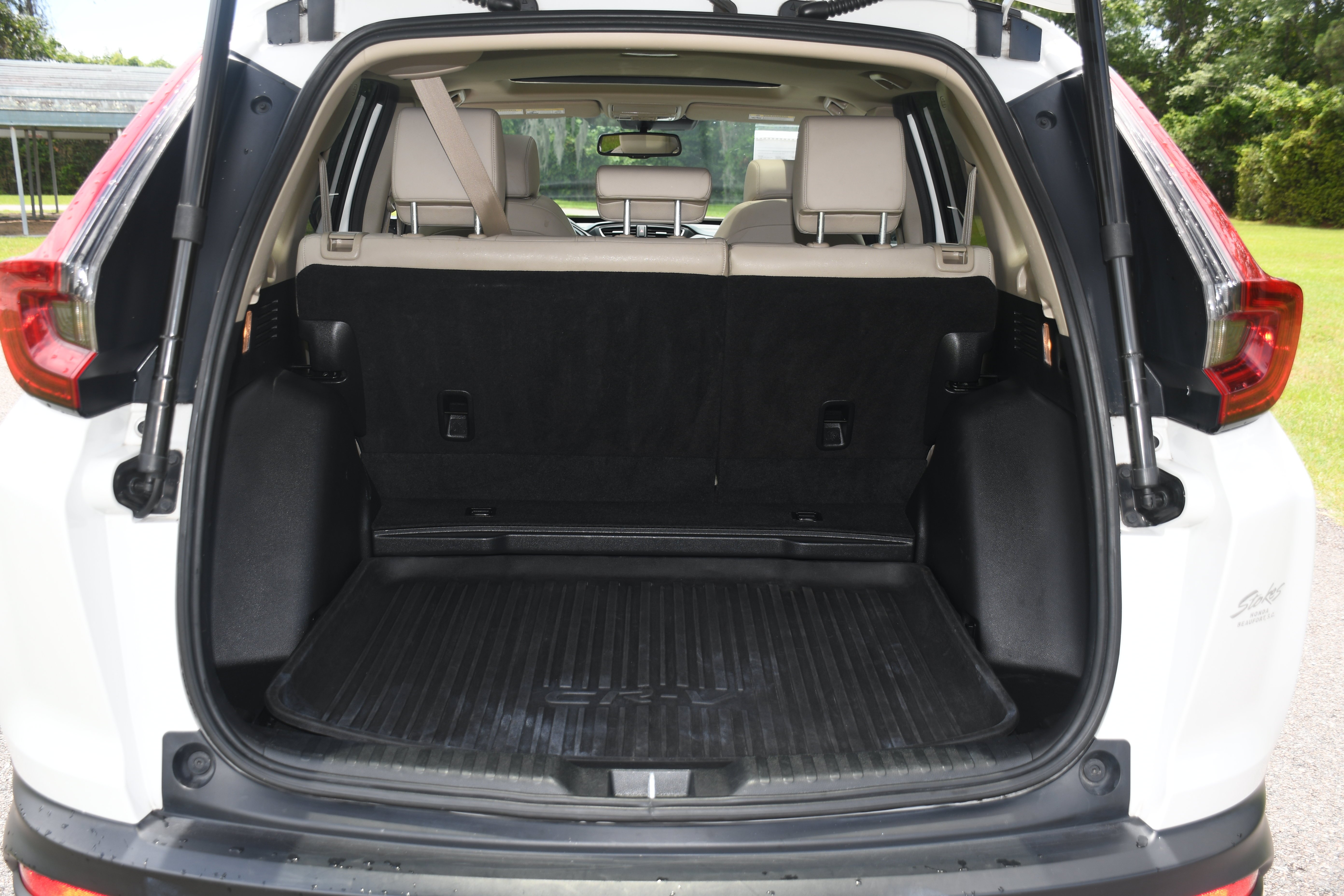 Used 2021 Silver Honda EX-L image 19