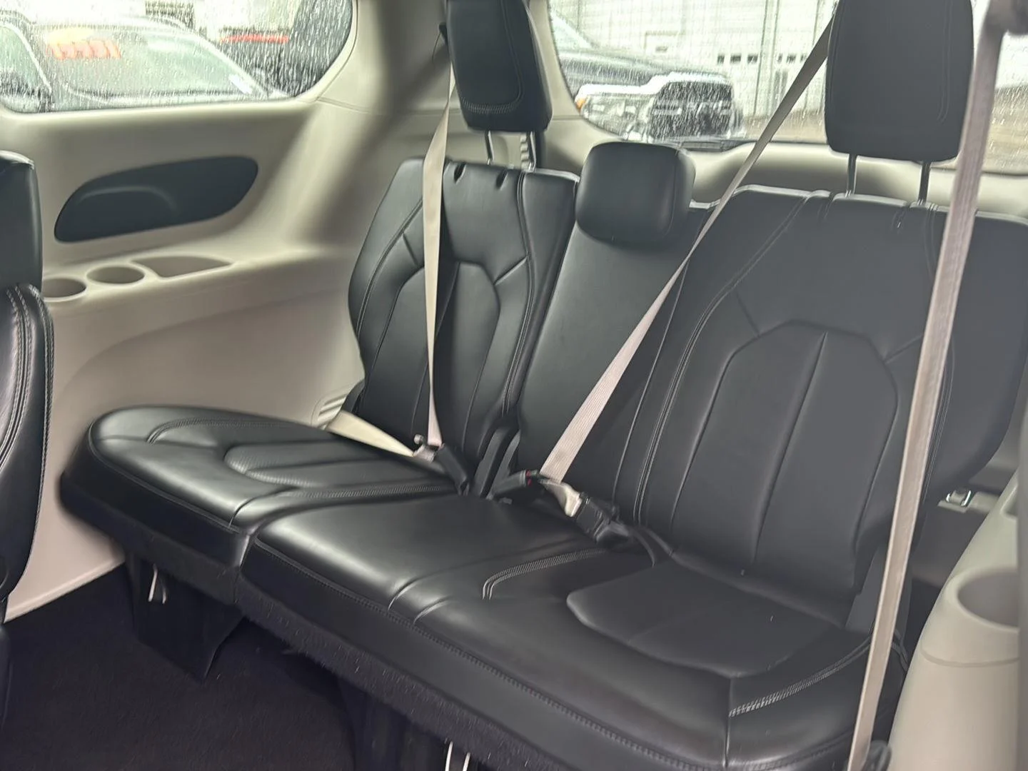 Used 2024 Bright White Clearcoat Chrysler Touring L image 9