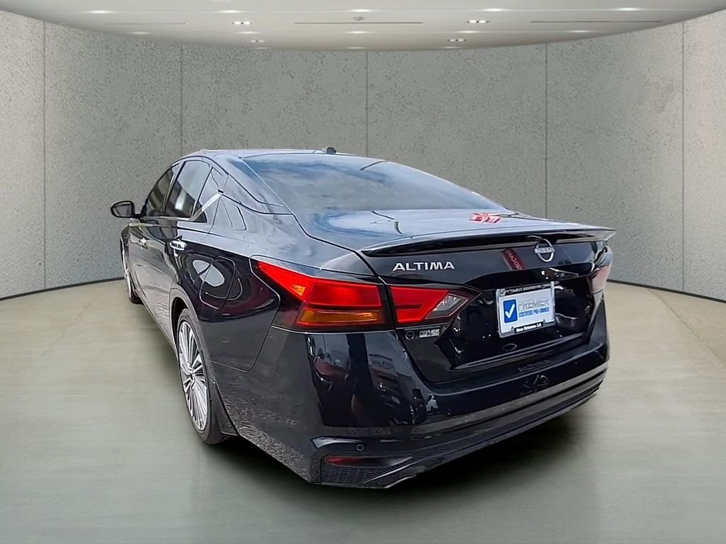 Used 2025 Black Nissan 2.5 SL image 48