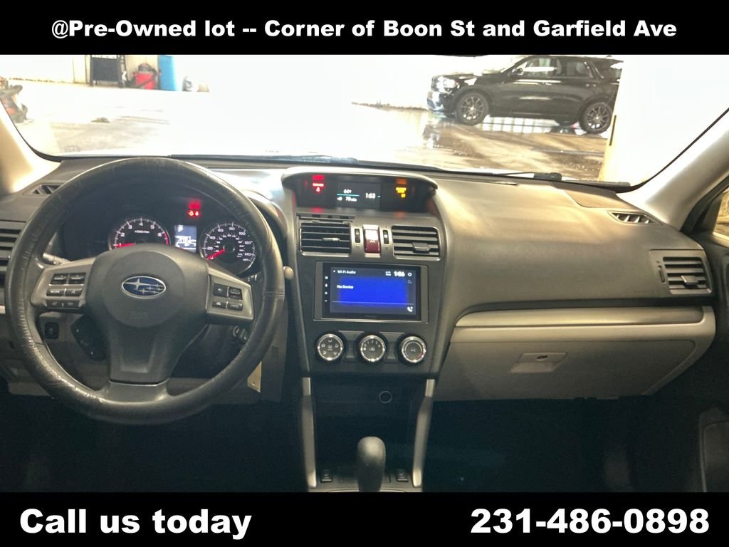 Used 2015 White Subaru 2.5i Premium image 18