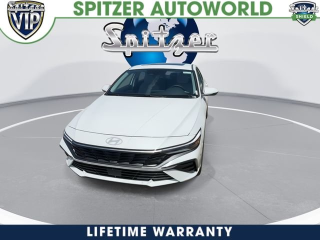 New 2026 White Hyundai Limited image 31