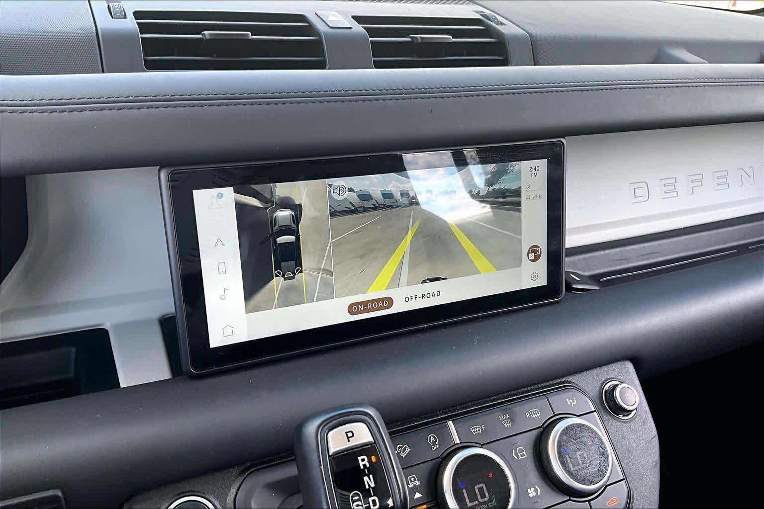 Used 2020 Eiger Grey Metallic Land Rover HSE image 23