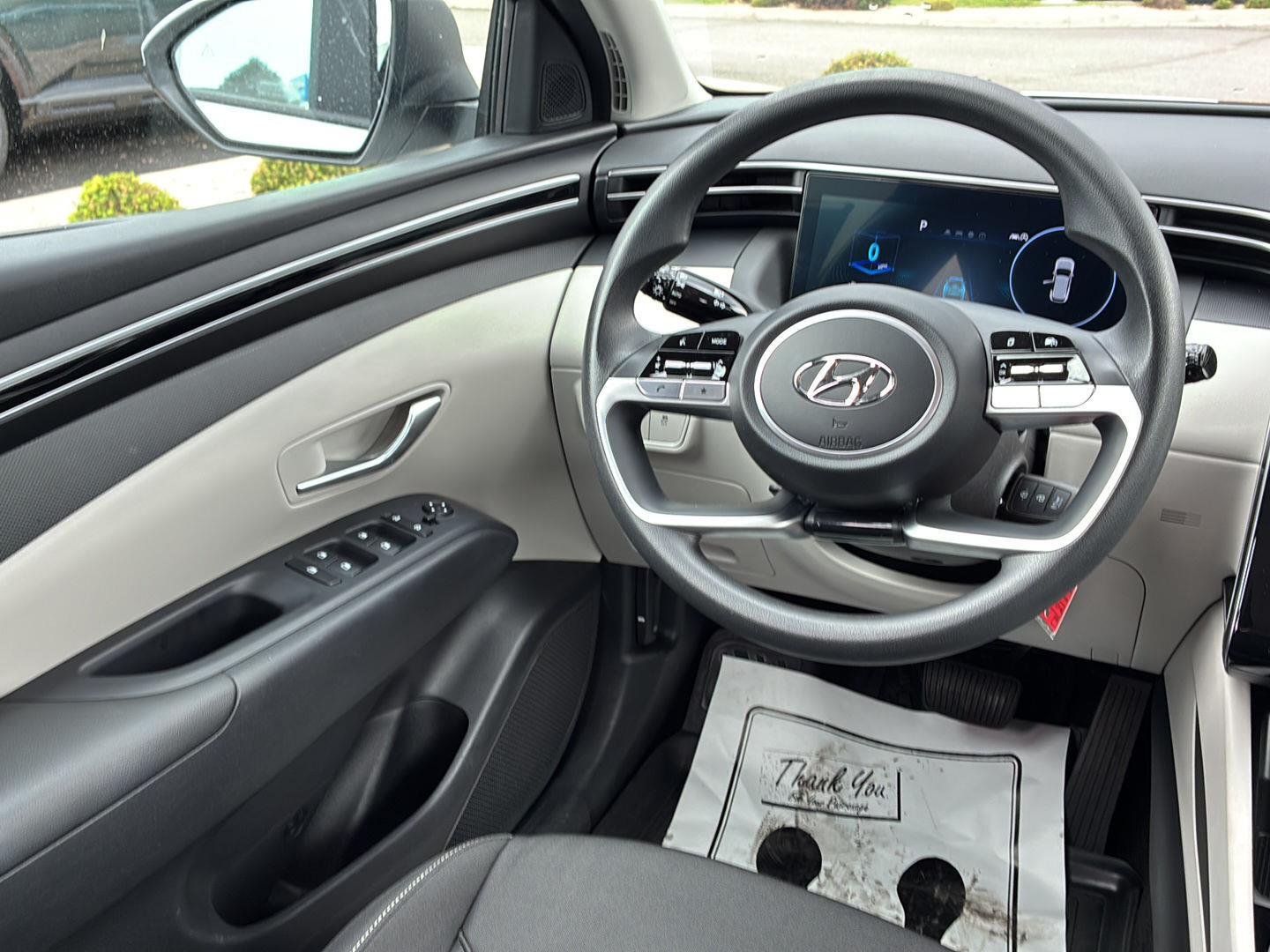 Used 2024 White Pearl Hyundai SE image 22