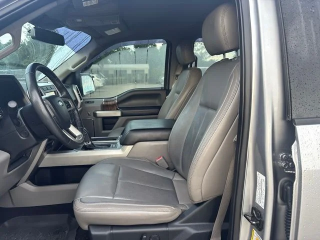 Used 2020 Silver Ford Lariat image 9