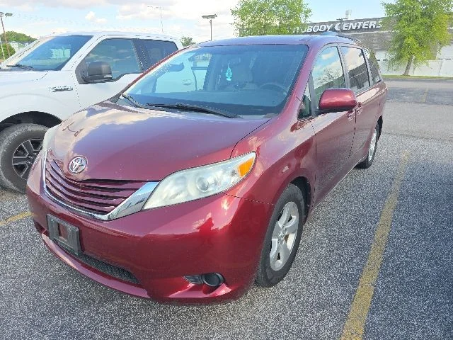 2015 Toyota Sienna LE