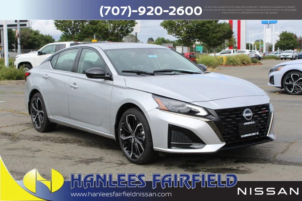 New 2025 Silver Nissan 2.5 SR image 5