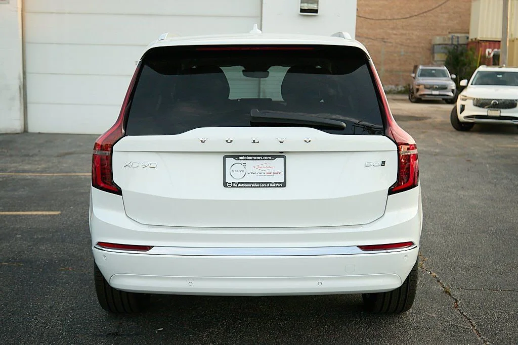 New 2026 Crystal White Volvo Plus image 8