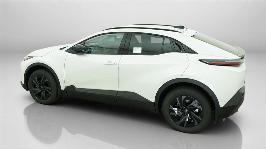 2026 Toyota C-HR SE - Photo 31
