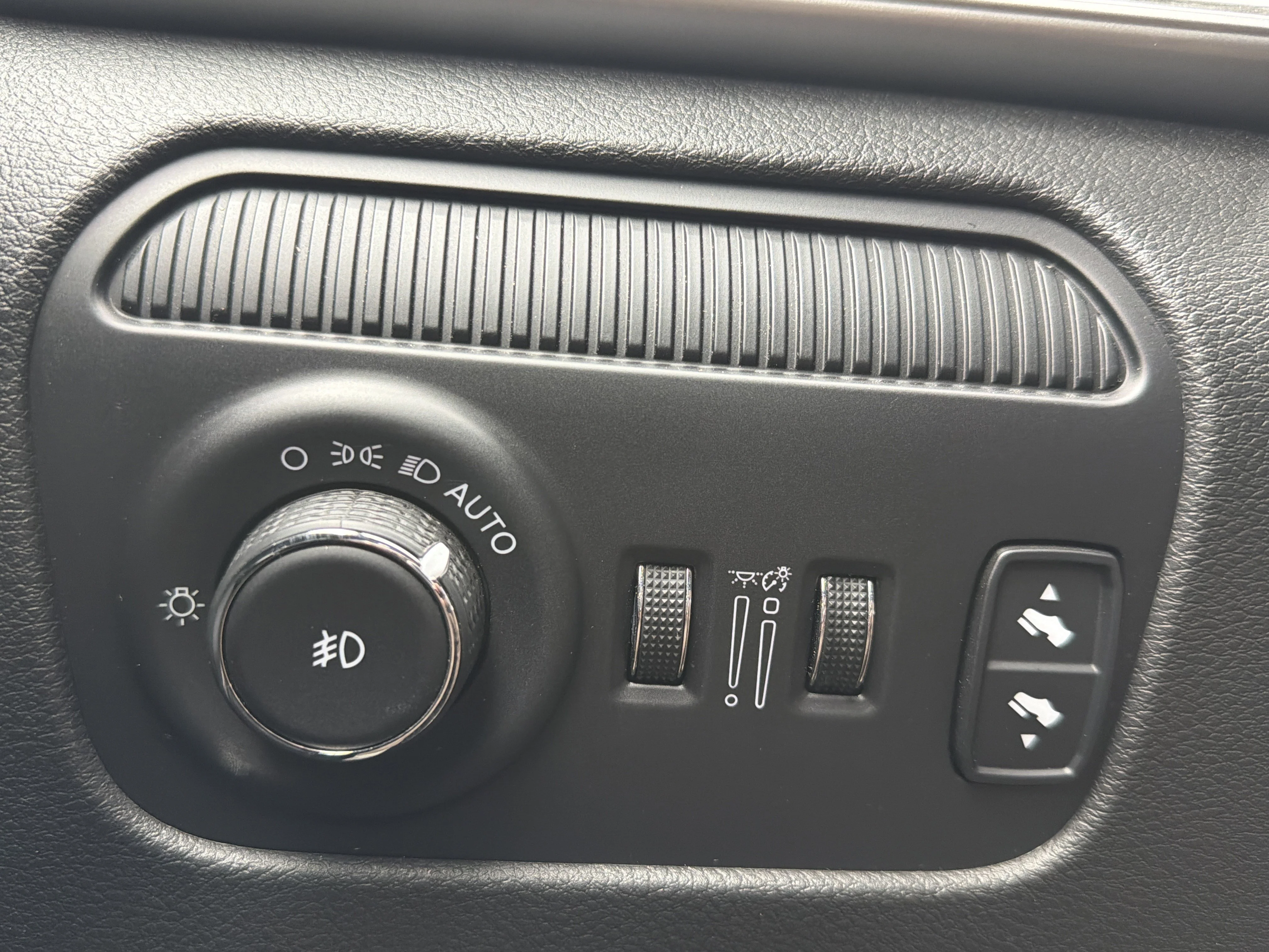 2024 Jeep Wagoneer Series III - Photo 27