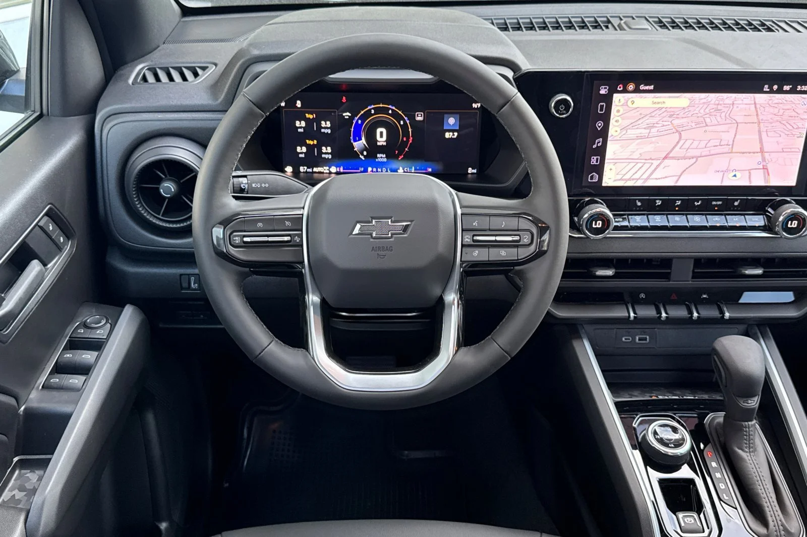 2026 Chevrolet Colorado Trail Boss view 13