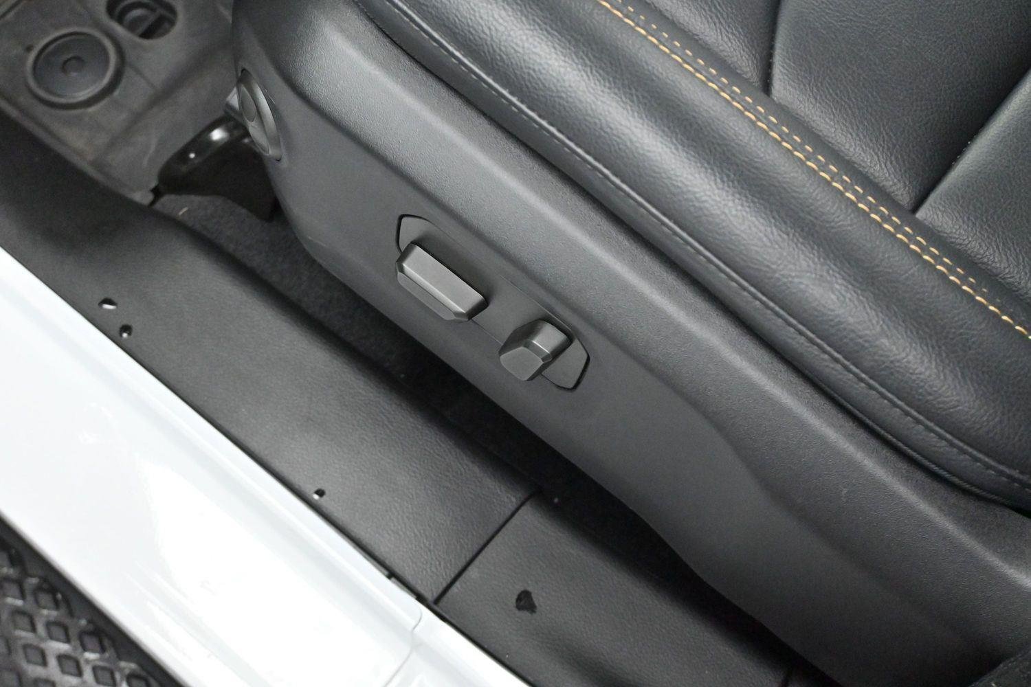Used 2025 White Jeep High Tide image 13