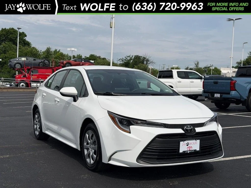 2025 Toyota Corolla LE CVT's photo