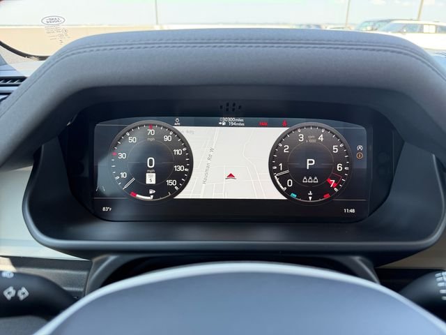 Used 2022 White Land Rover S image 14