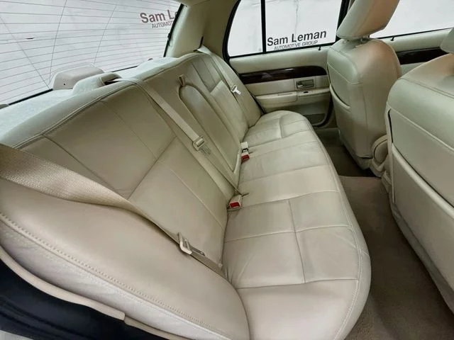 Used 2008 Tan Mercury GS image 23