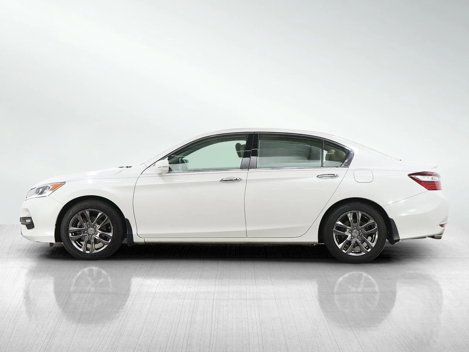 Used 2017 Honda Accord EX-L V-6 with VIN 1HGCR3F89HA003438 for sale in Burnsville, Minnesota