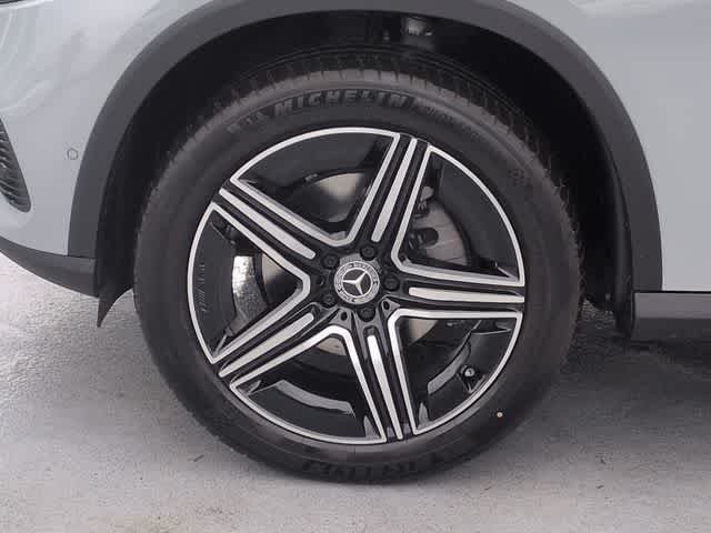 New 2026 MANUFAKTUR Alpine Grey Mercedes-Benz GLC 300 image 13