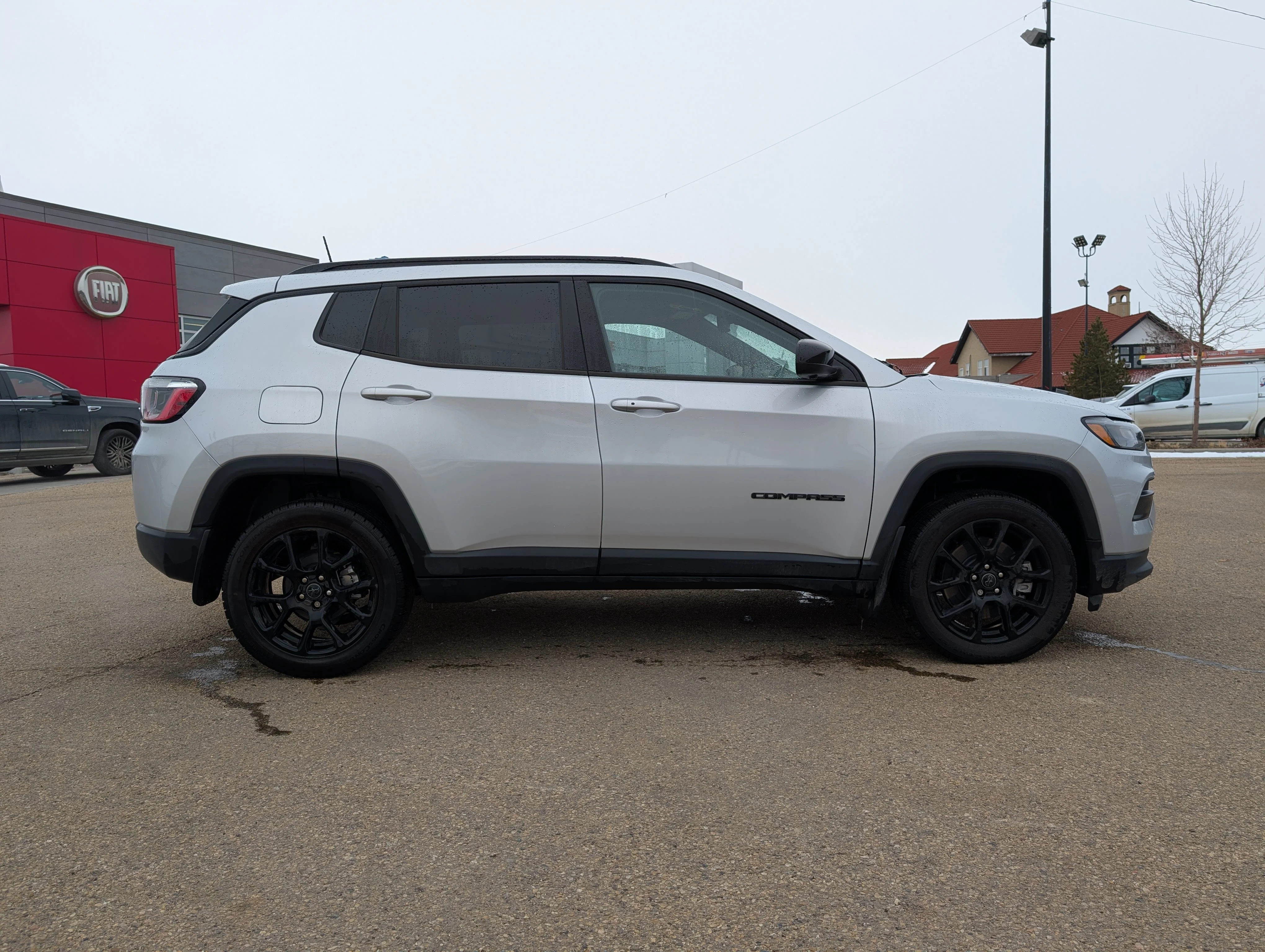New 2025 Silver Zynith Metallic Jeep Altitude image 8