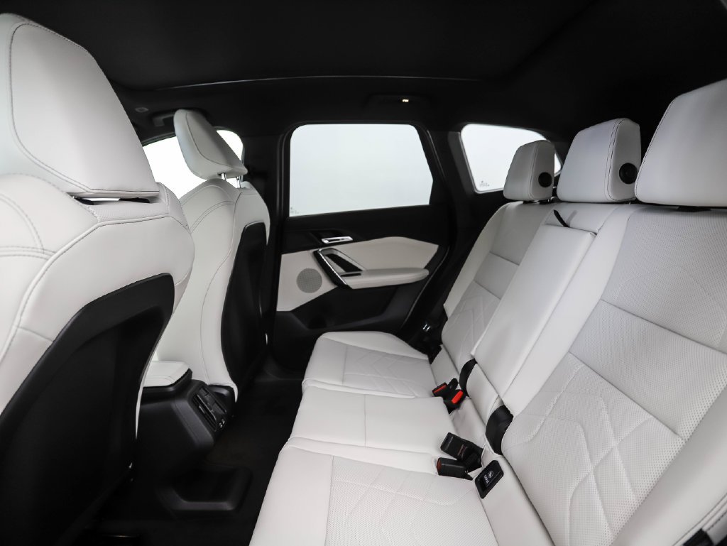 New 2027 Silver Metallic BMW xDrive28i image 22