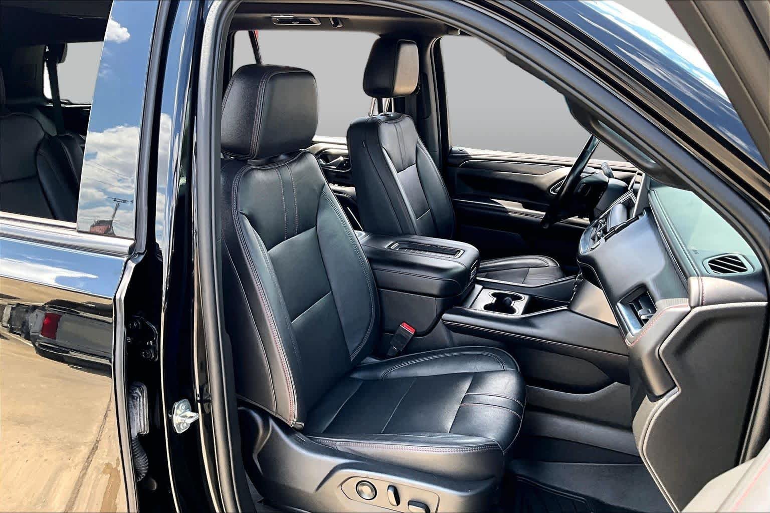 Used 2021 BLACK Chevrolet RST image 9