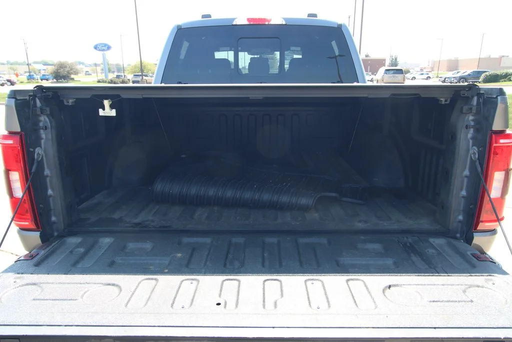 Used 2023  Ford XLT image 14