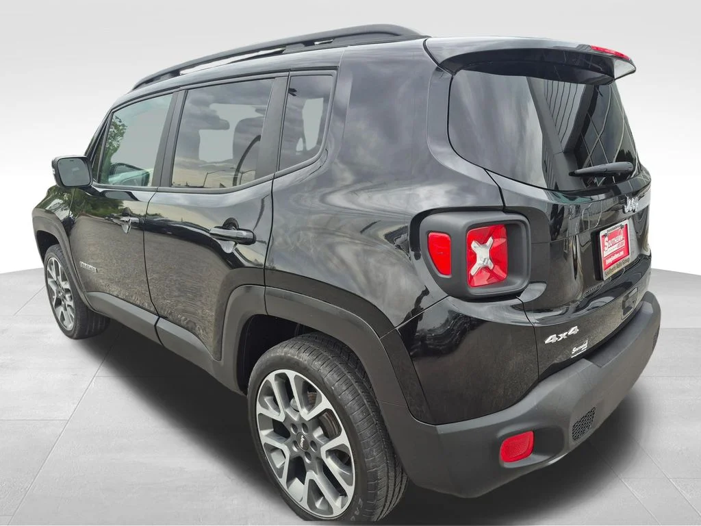 Used 2022 Black Jeep Limited image 4