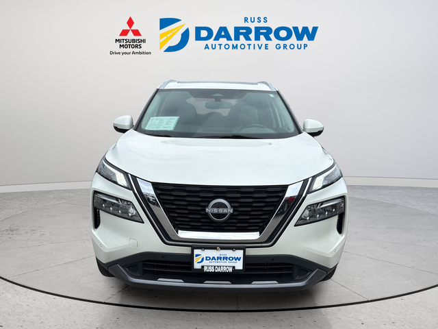 Used 2023 White Nissan SL image 8