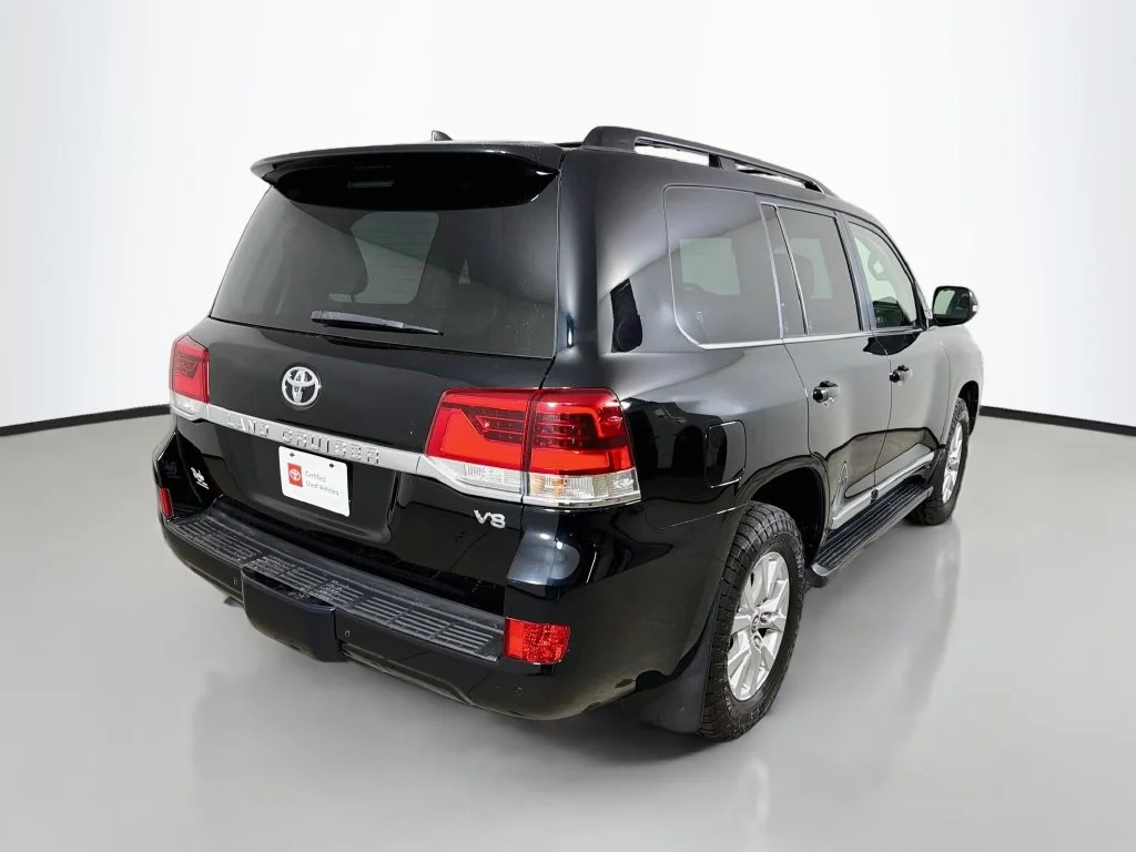 Certified Used 2018 Black Toyota Base image 6