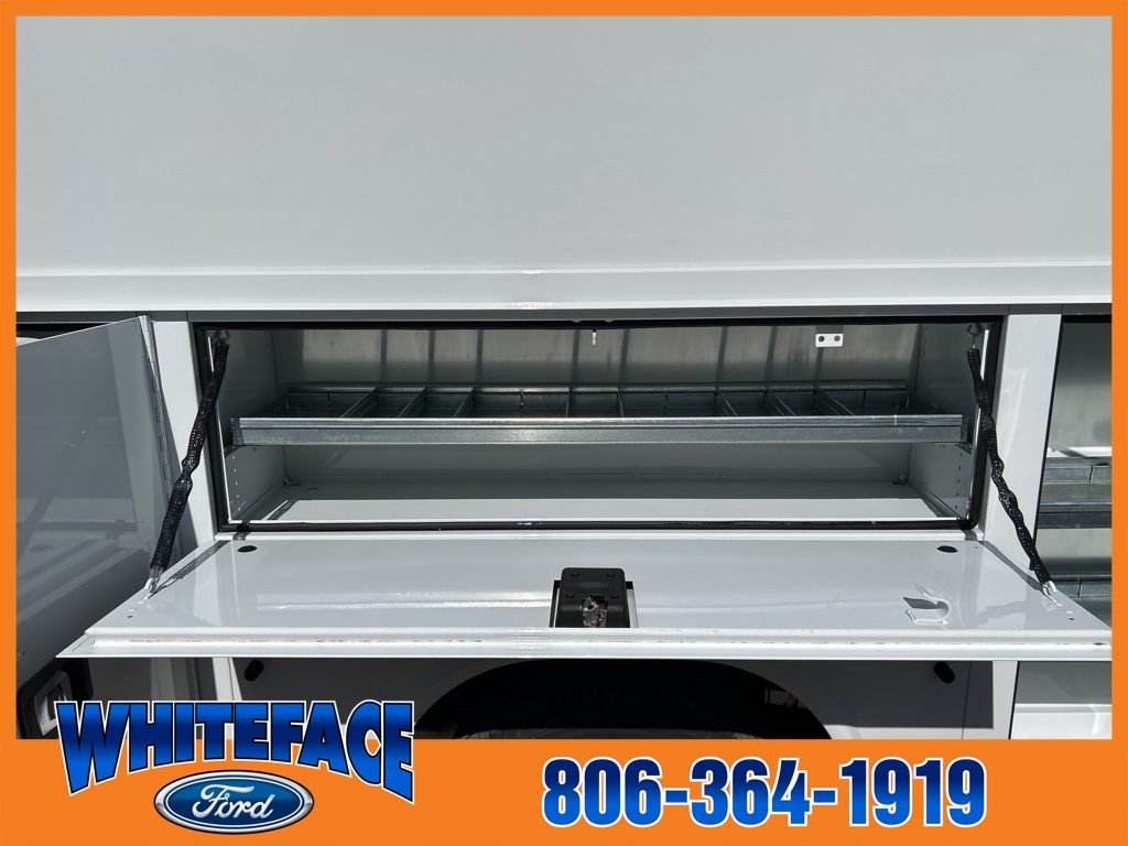 2025 Ford E-Series Cutaway Base - Photo 48