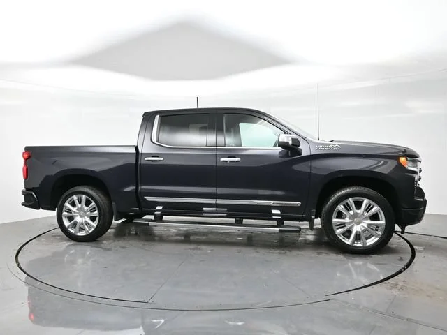 Used 2022 Dark Ash Metallic Chevrolet High Country image 4