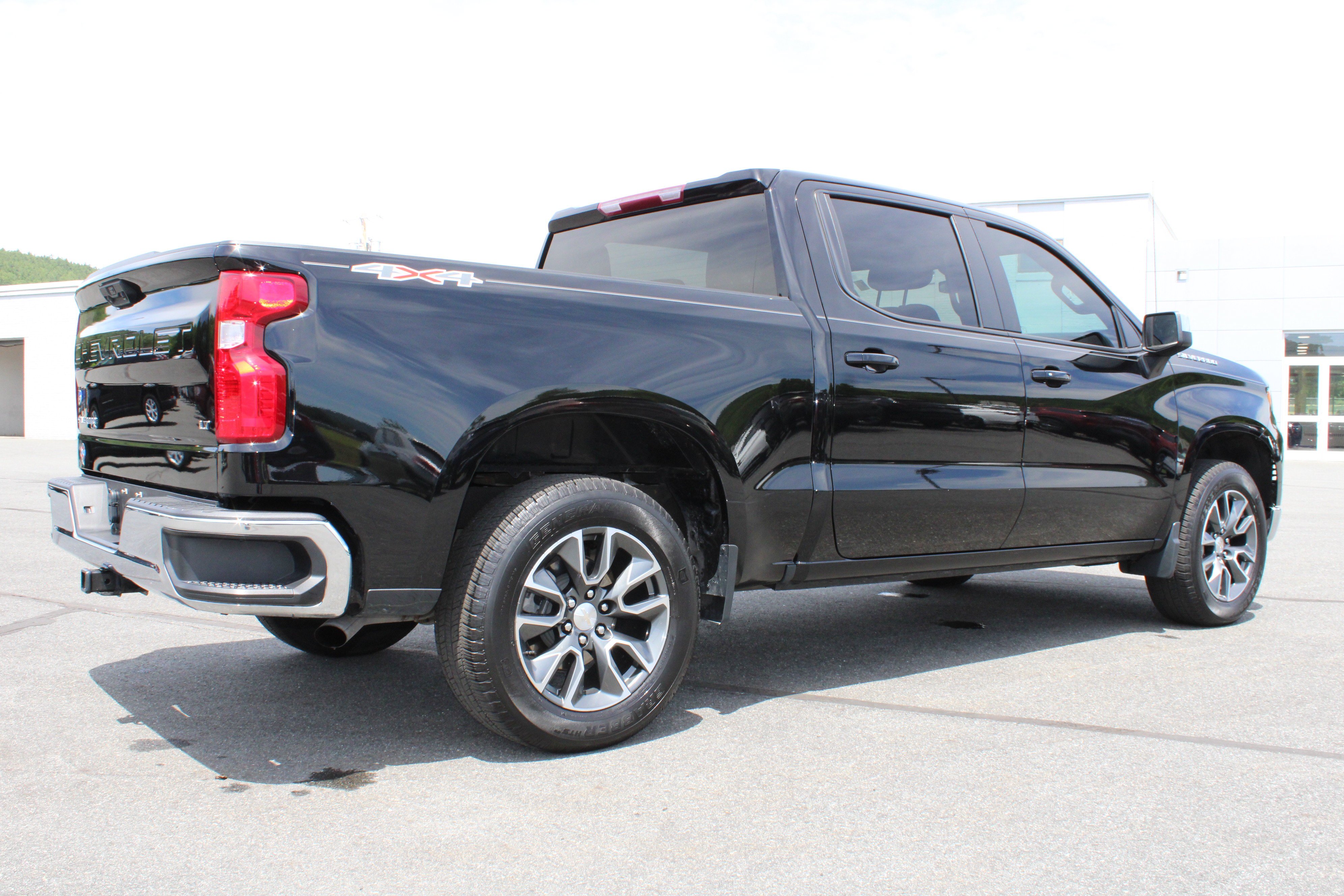 Used 2023 Black Chevrolet LT image 7