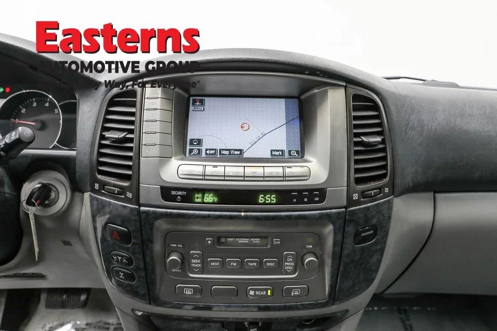 Used 2005 Black Toyota Base image 12