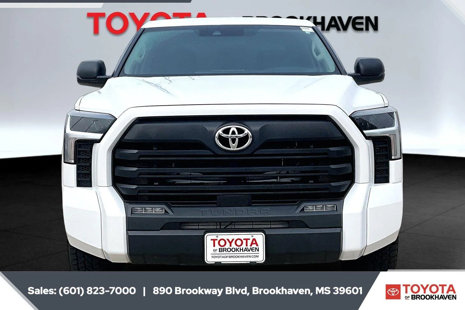 Used 2023 Ice Cap Toyota SR5 image 3