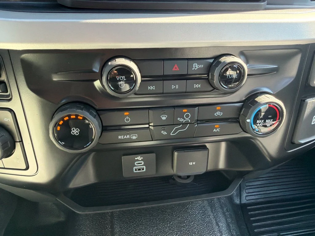 New 2026 Oxford White Ford F-350® XL image 15