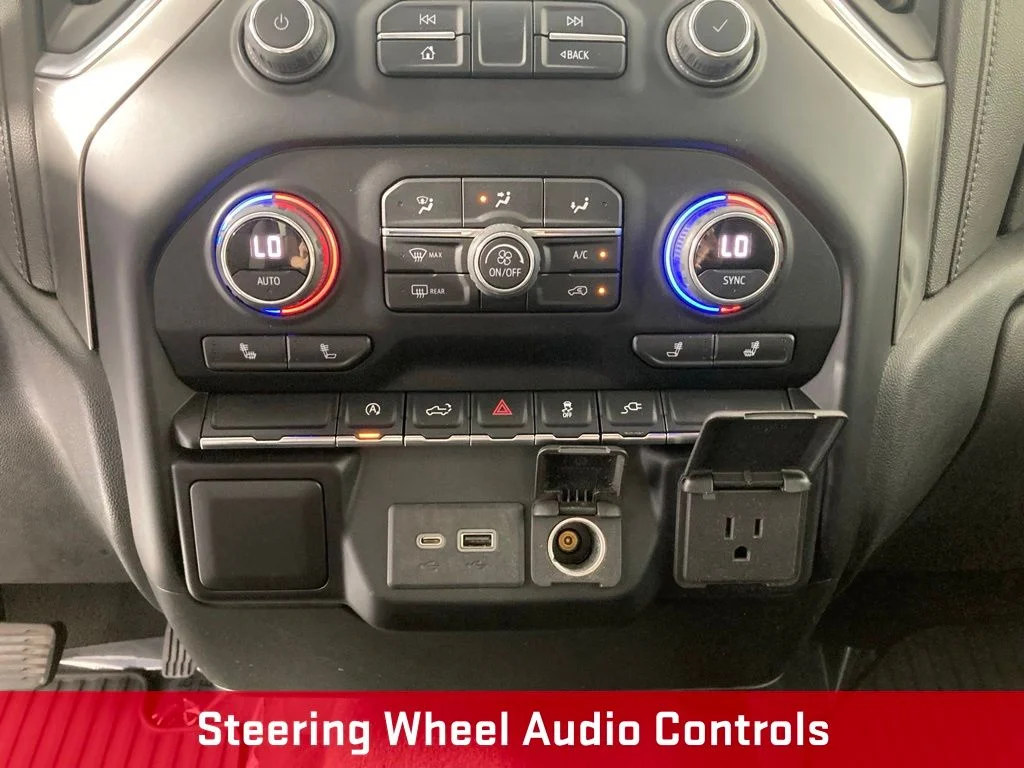 Used 2020 Blue Chevrolet LT image 8