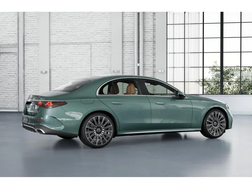 2026 Mercedes-Benz E-Class E450 - Photo 18
