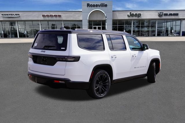 New 2026 Bright White Clear-Coat Exterior Paint Jeep Summit Reserve image 3