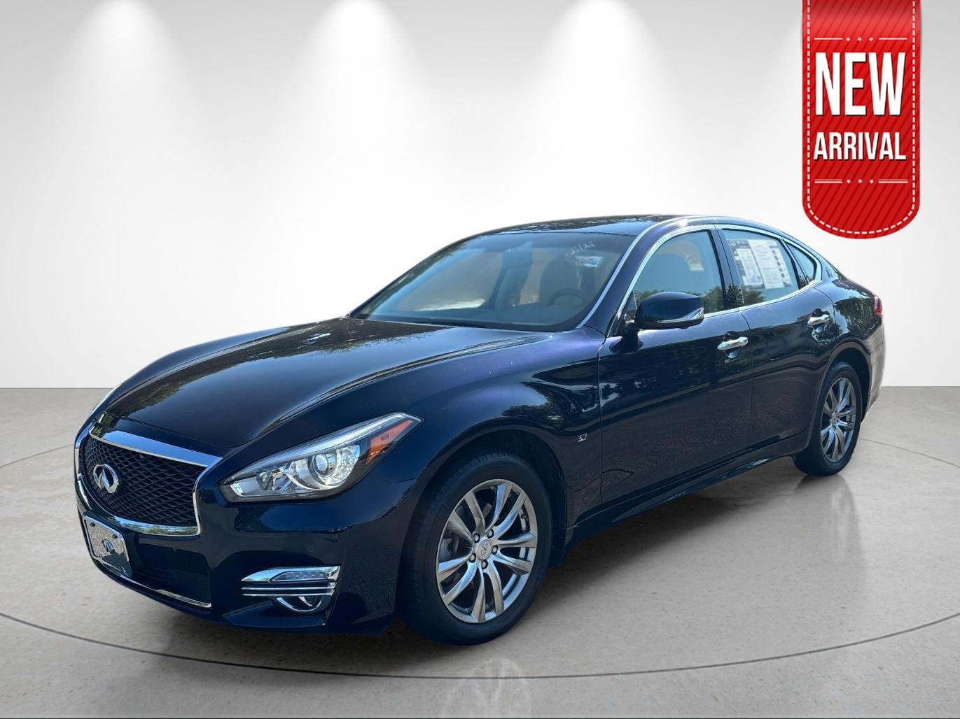 Used 2019 Hermosa Blue INFINITI 3.7 LUXE image 1